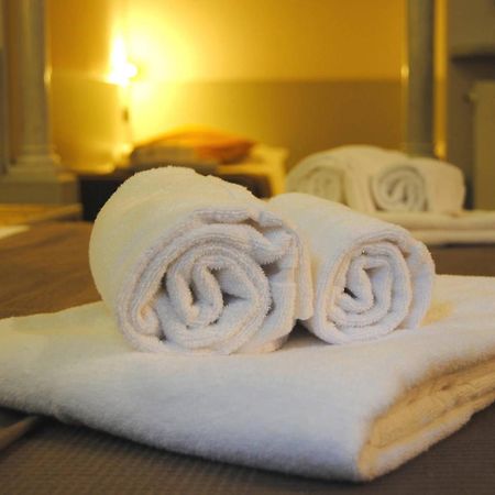 Hotel White Rose Igi Airport New Delhi Extérieur photo