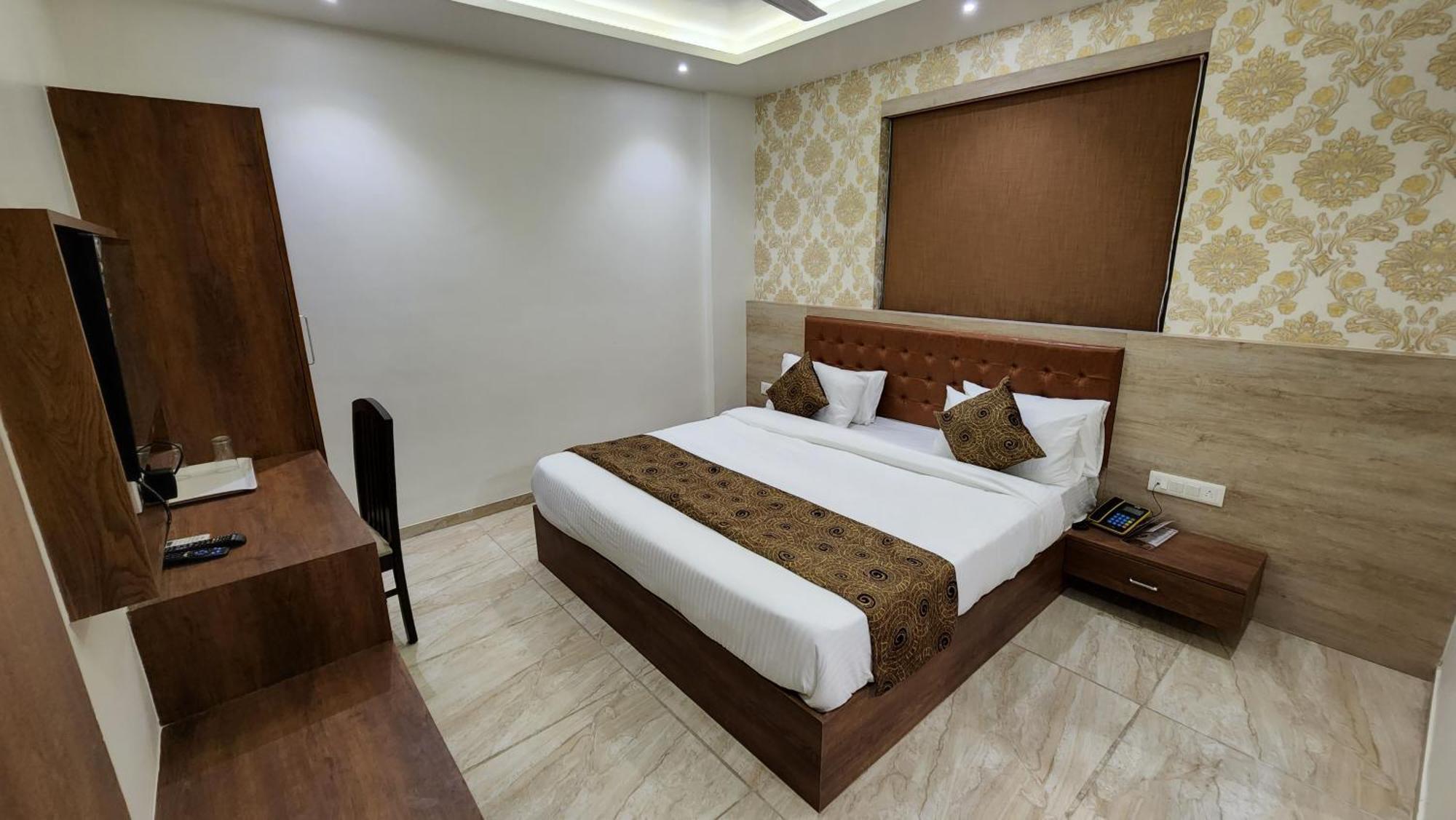 Hotel White Rose Igi Airport New Delhi Extérieur photo